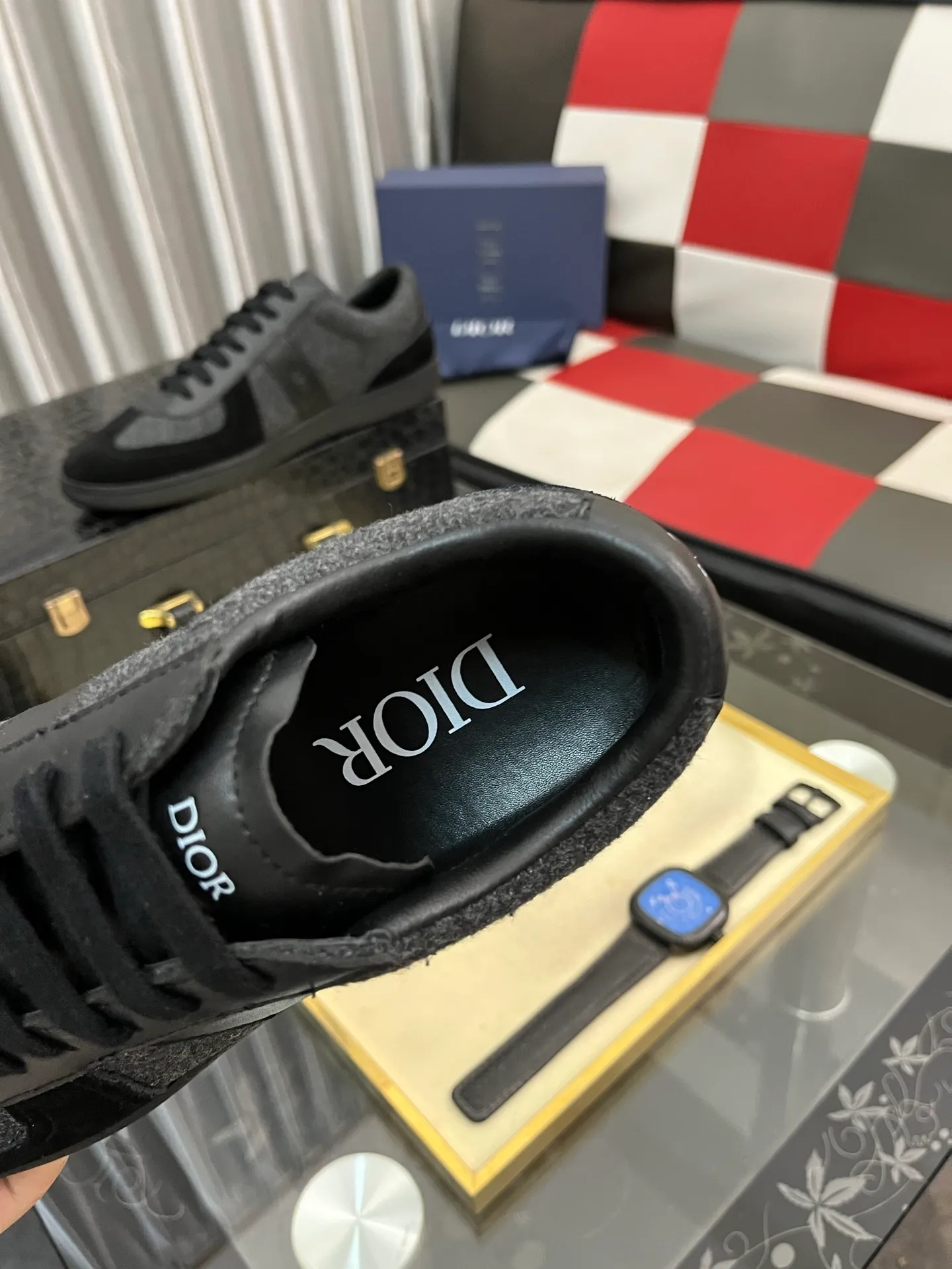 Men's shoes 💰400⌚️⌚️ 【Dior*DIAO】original quality.~ Unique modern style sneakers. 🏃A must-have casual shoe for trendy men😍😍 Original brand imported from Italy, imported original leather, sheep lining (refuses to discolor and grind feet) Sole: Original sole provided by the original factory, French lazy style design ⚠️Fit to the feet, original quality, super comfortable original sole. Code number: 38-443️⃣Colors available